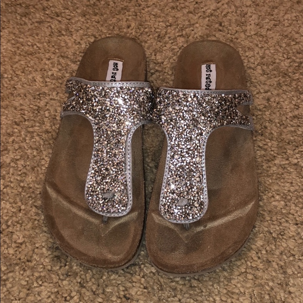 BRAND NEW Sandles